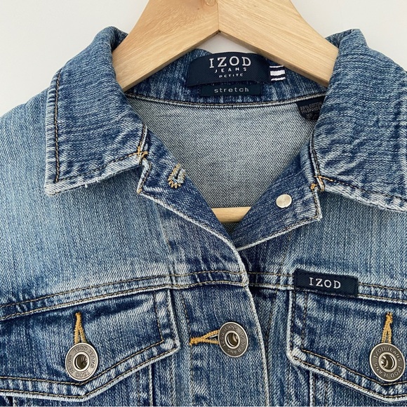 IZOD BLUE LIGHT WASH STRETCH DENIM JACKET, PETITE SMALL - Picture 8 of 14